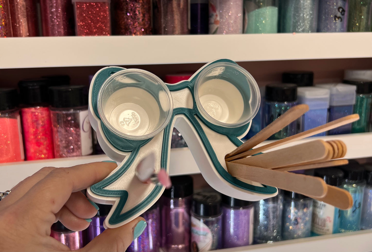 3D Printed Resin Holder Bow with tool display