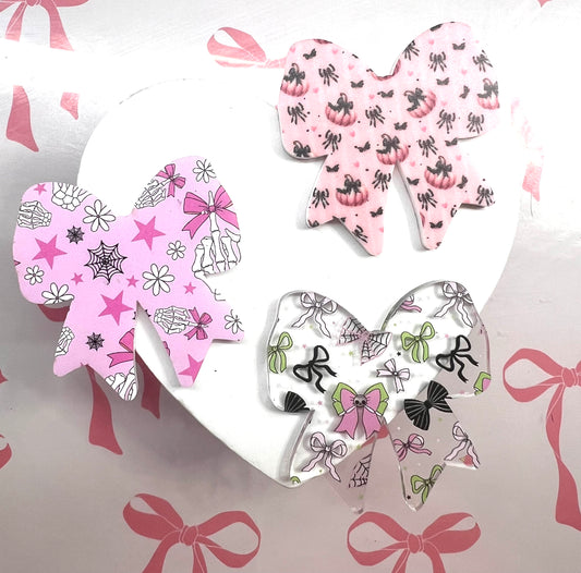 .Attachment Acrylic Badge Reel Print Bow Halloween